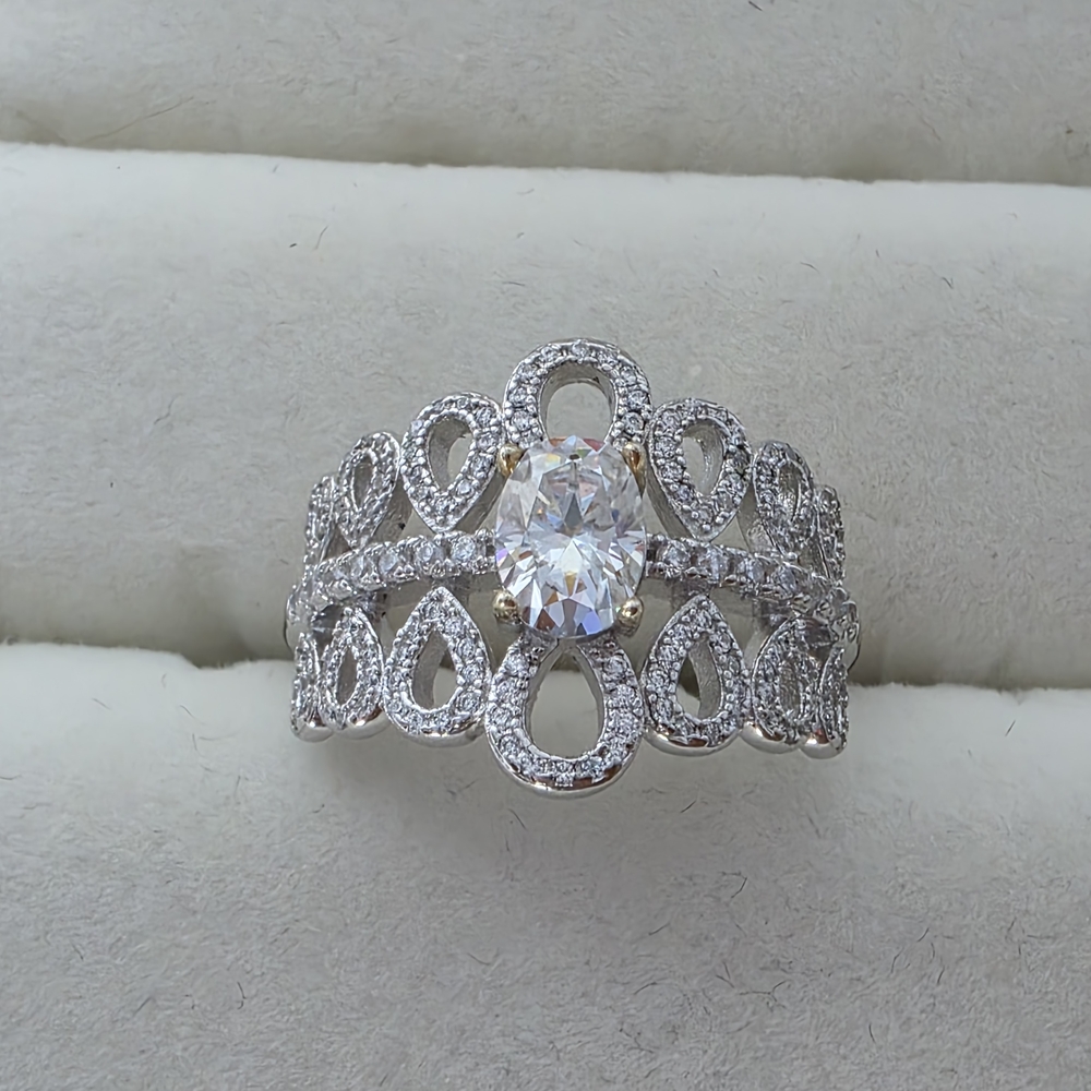 Dazzling Silver Moissnite Women's Ring Sz 9